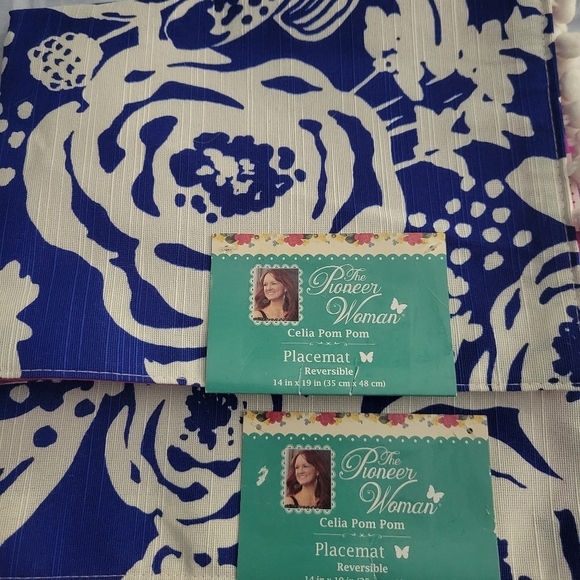 The Pioneer Woman Other - NWT-The Pioneer Woman Floral Design Placemats Set of 2 Reversible/Celia Pom Pom